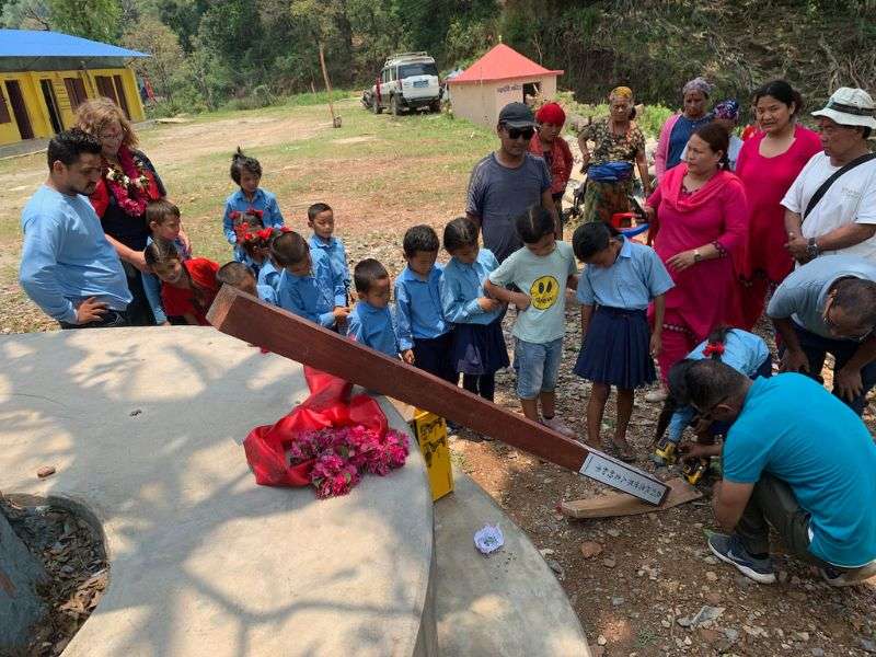 Construction of the peace pole